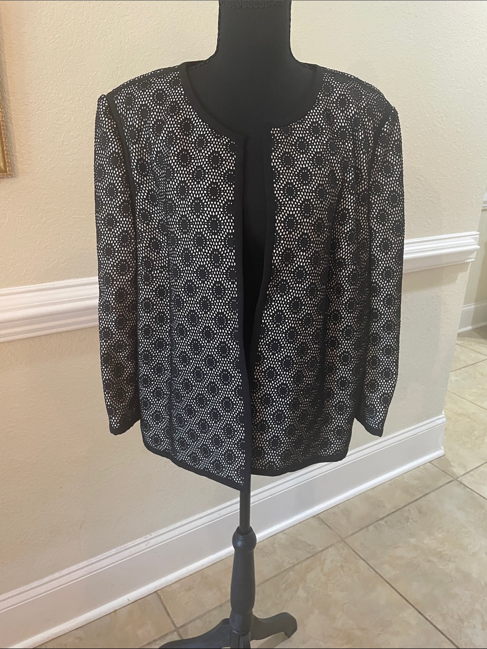 Kasper Black Jacket with White Geometric Dot Pattern